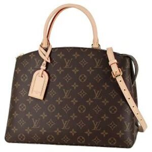 Louis Vuitton Grand Palais MM Monogram Leather Shoulder Bag
